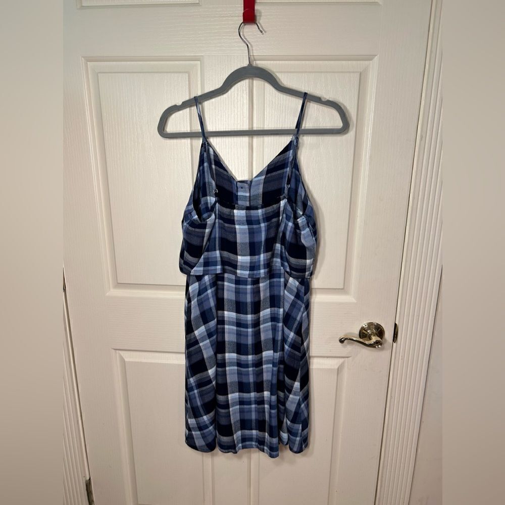 Universal Thread dress  - Picture 2 of 5